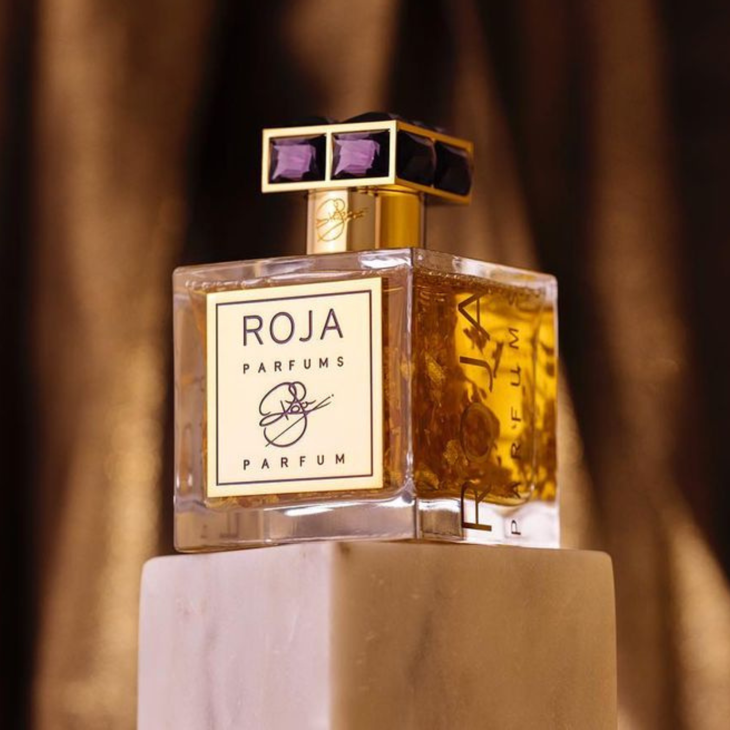 Roja-Haute-Luxe-Roja-Libertine-Parfumerie.png__PID:18e328b5-5e23-4ef2-96f8-f5b167ac9ac7